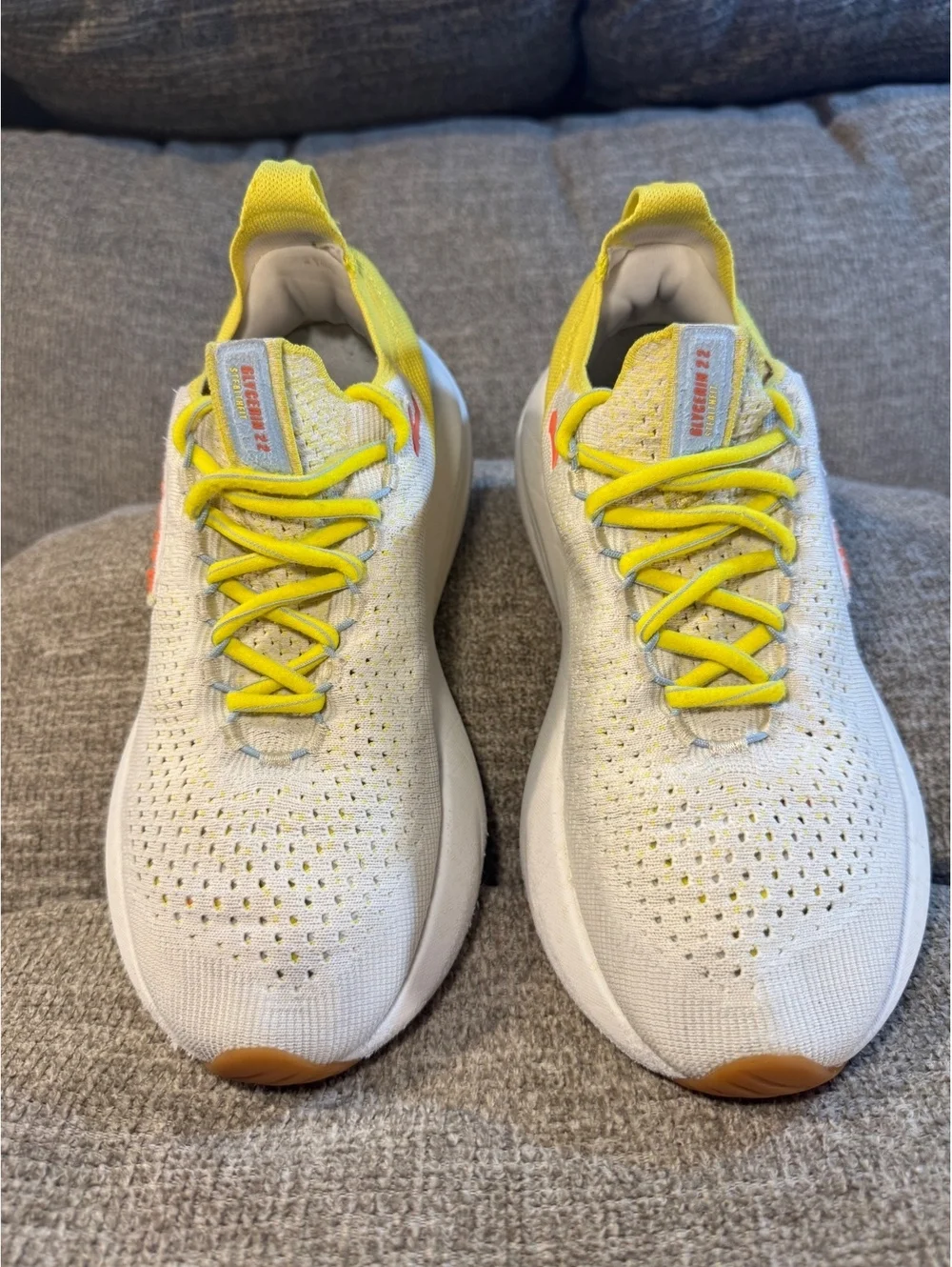 Brooks Glycerin StealthFit 22 White Yellow Orange Women's Running Shoes Size 8